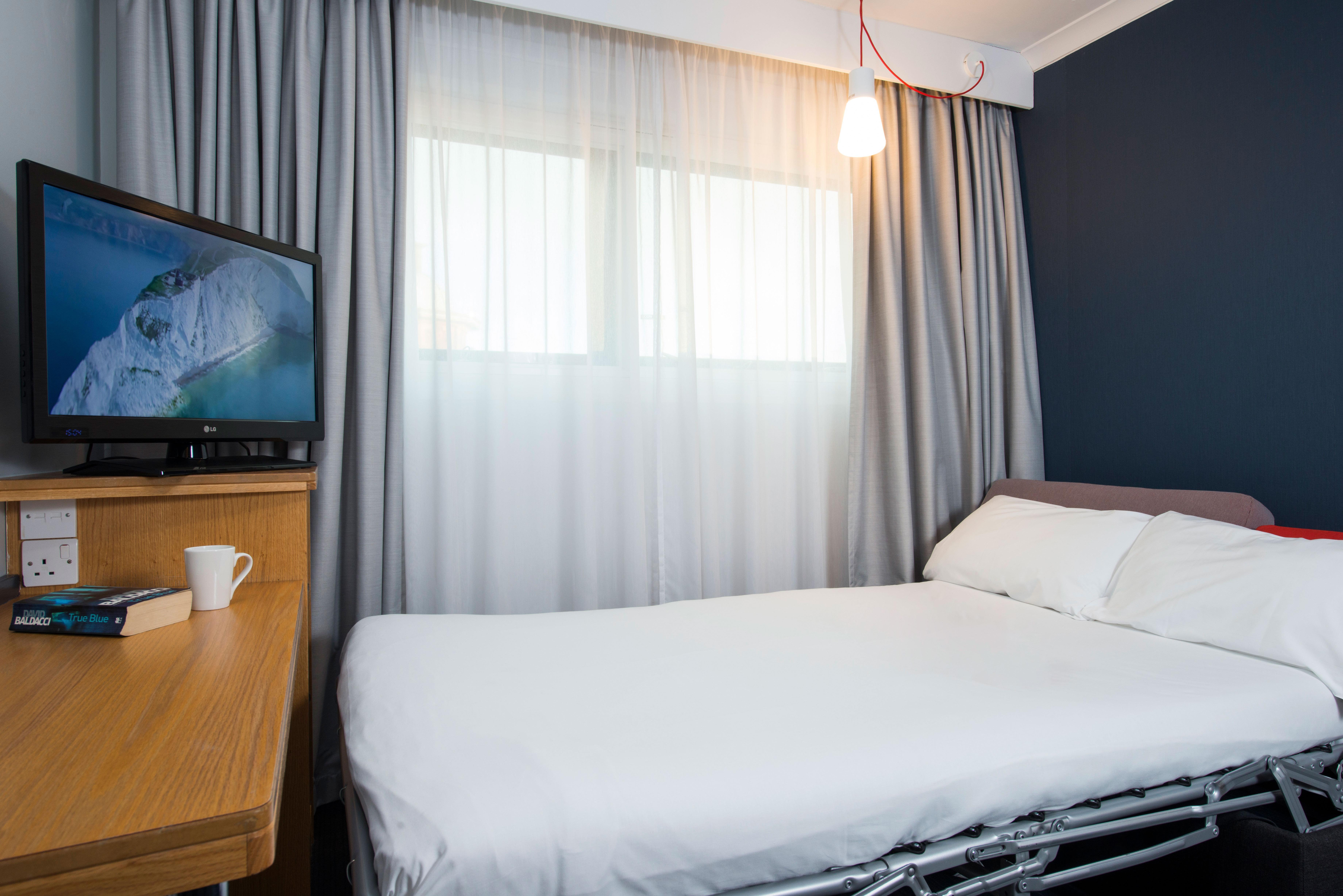 Holiday Inn Express Stoke-On-Trent By Ihg Bagian luar foto