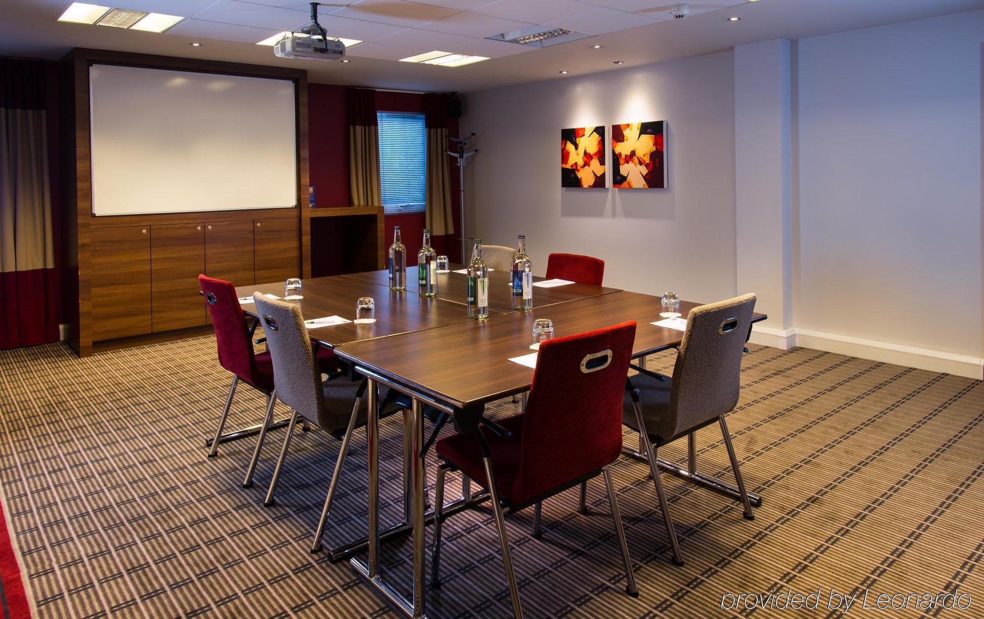 Holiday Inn Express Stoke-On-Trent By Ihg Bagian luar foto