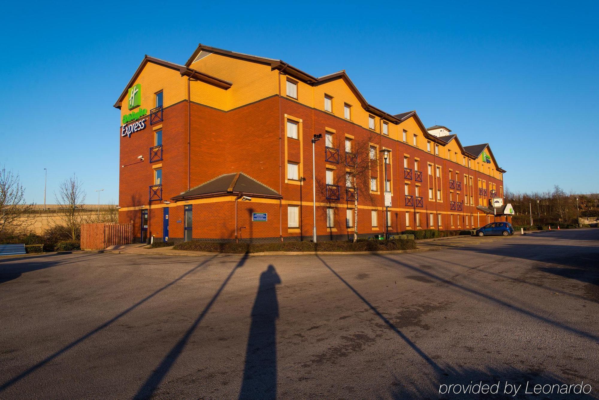 Holiday Inn Express Stoke-On-Trent By Ihg Bagian luar foto