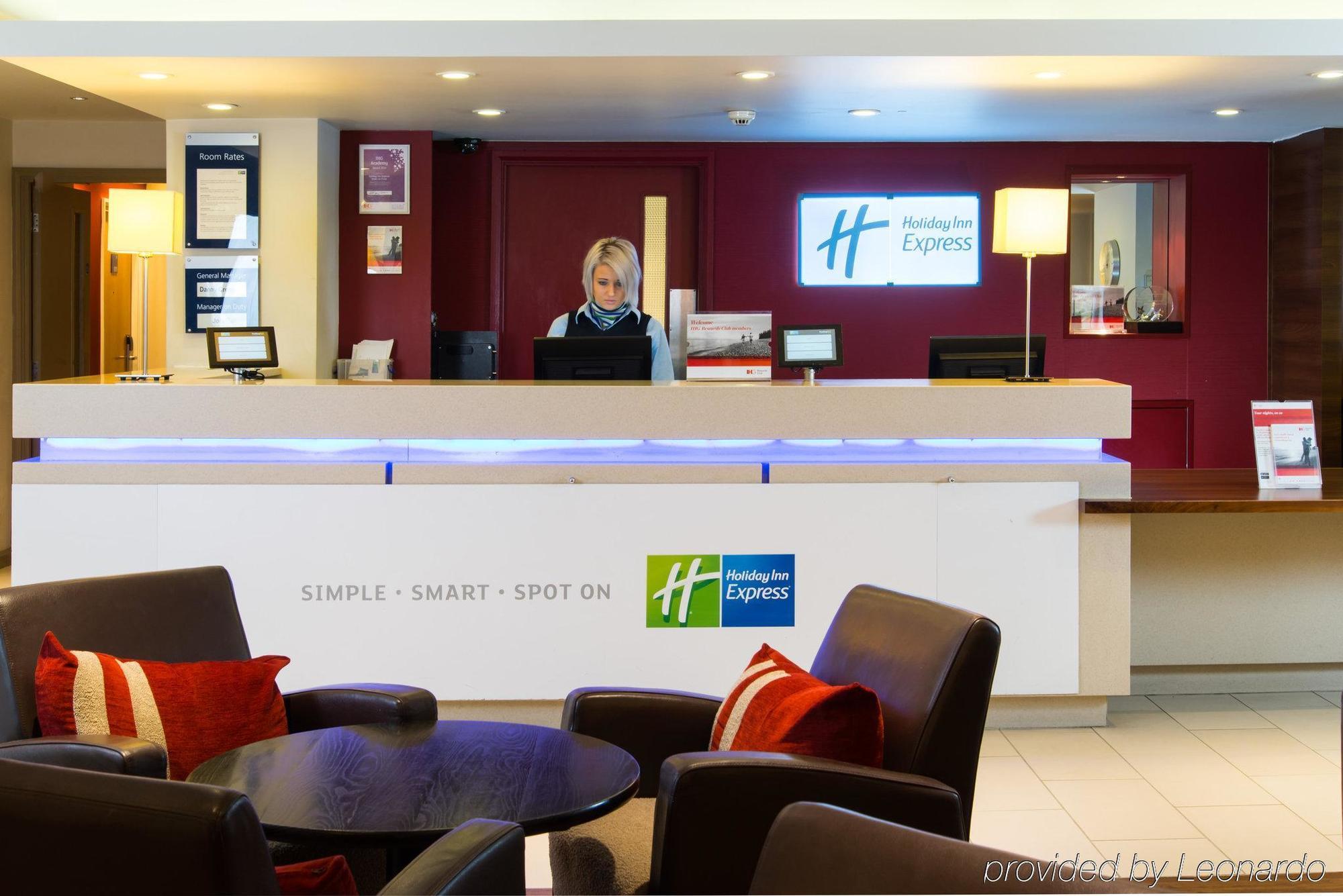 Holiday Inn Express Stoke-On-Trent By Ihg Bagian luar foto