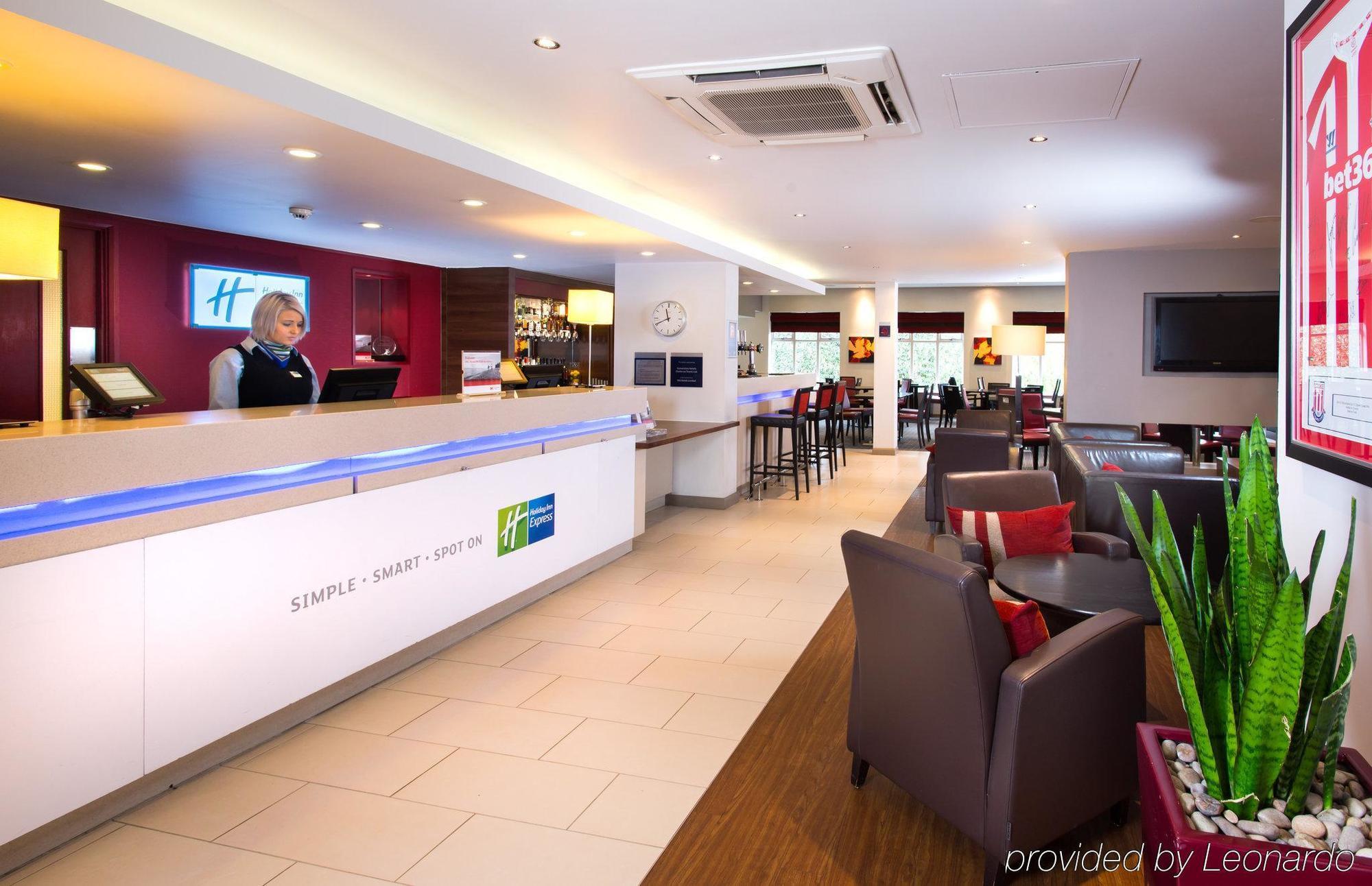Holiday Inn Express Stoke-On-Trent By Ihg Bagian luar foto